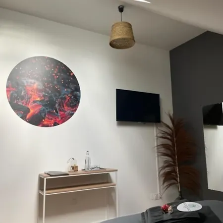 La Grange Du Contoures Bed & Breakfast