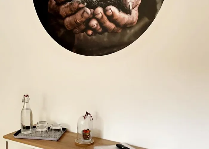 La Grange Du Contoures Bed & Breakfast 3*