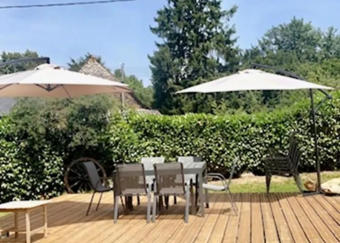 Bed & Breakfast La Grange Du Contoures 3*